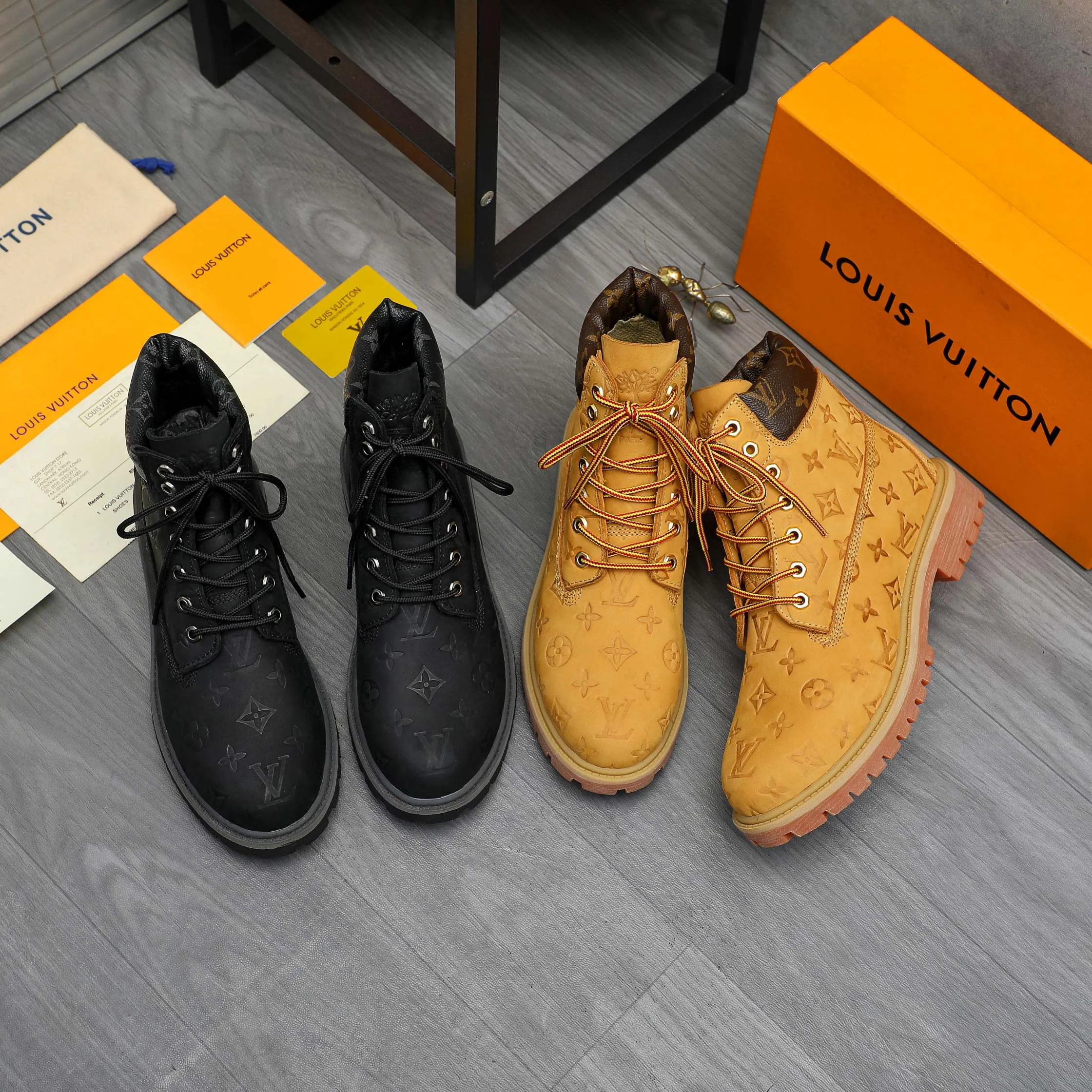 Men's shoes 💰p480 Product trademark: LV "Louis Vuitton" business lace-up high-top men's shoes Regular size: 38-44 Product materials: Selected matte cowhide embossed upper Leather lining Original rubber outsole